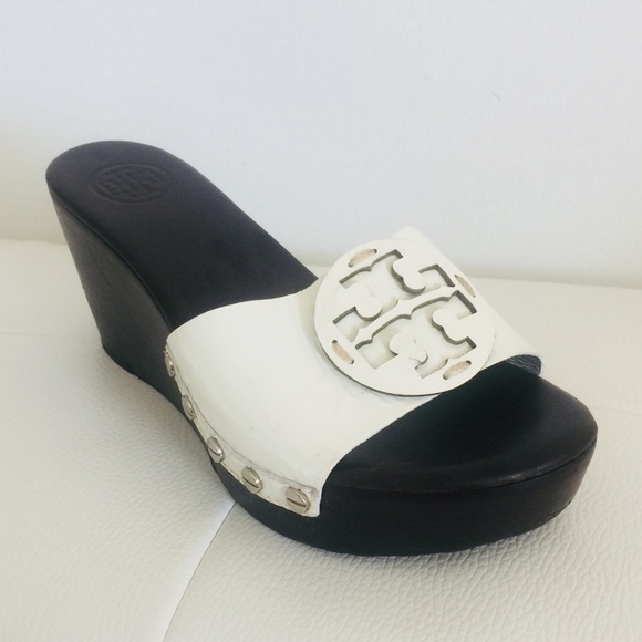 Tory Burch Shoes - Tory Burch white leather platform slides 6M